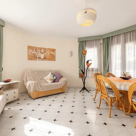 Paradise Villa *