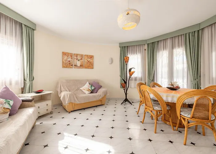 Paradise Villa *